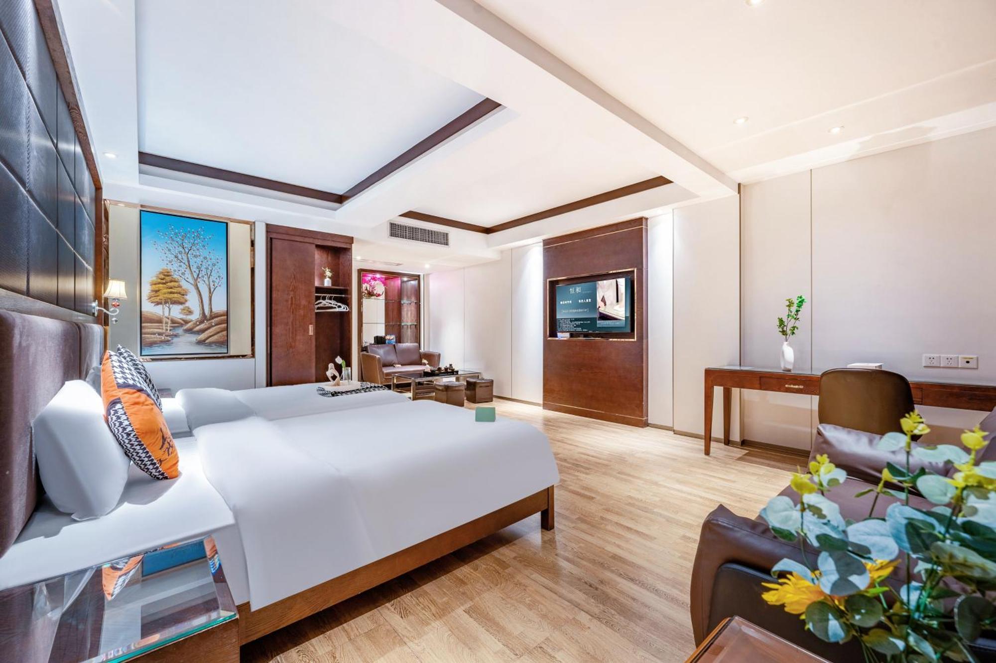 Henghe Selected S Design Hotel - Flagship Store Of Guangzhou Baiyun Railway Station International Convention Center--Reputation Preferred ภายนอก รูปภาพ